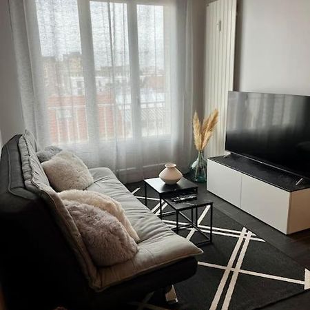 Appartement Situe Au Centre Ville D'Alfortville Exteriér fotografie