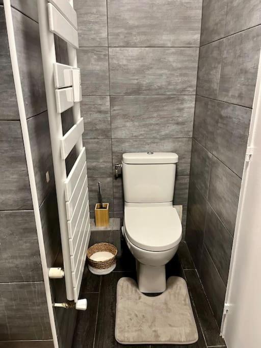 Appartement Situe Au Centre Ville D'Alfortville Exteriér fotografie