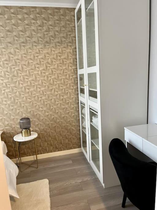 Appartement Situe Au Centre Ville D'Alfortville Exteriér fotografie