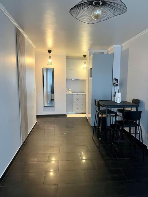 Appartement Situe Au Centre Ville D'Alfortville Exteriér fotografie